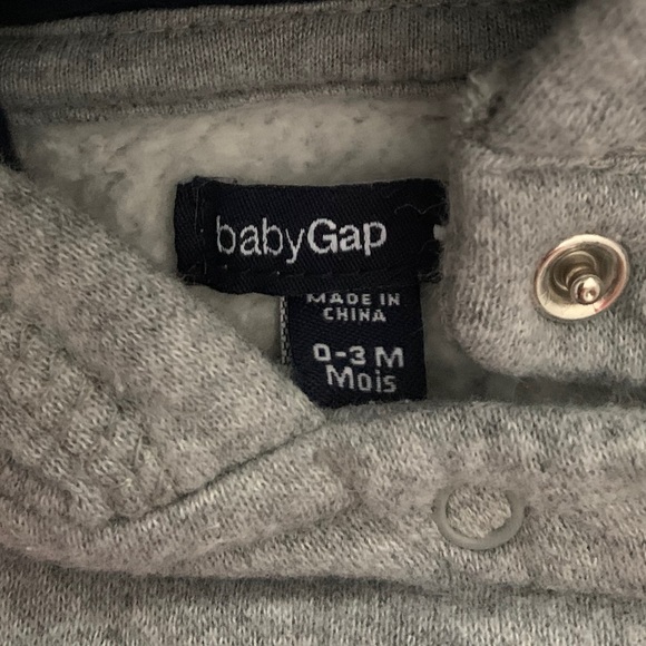 Baby Gap hooded jumper - Picture 2 of 3